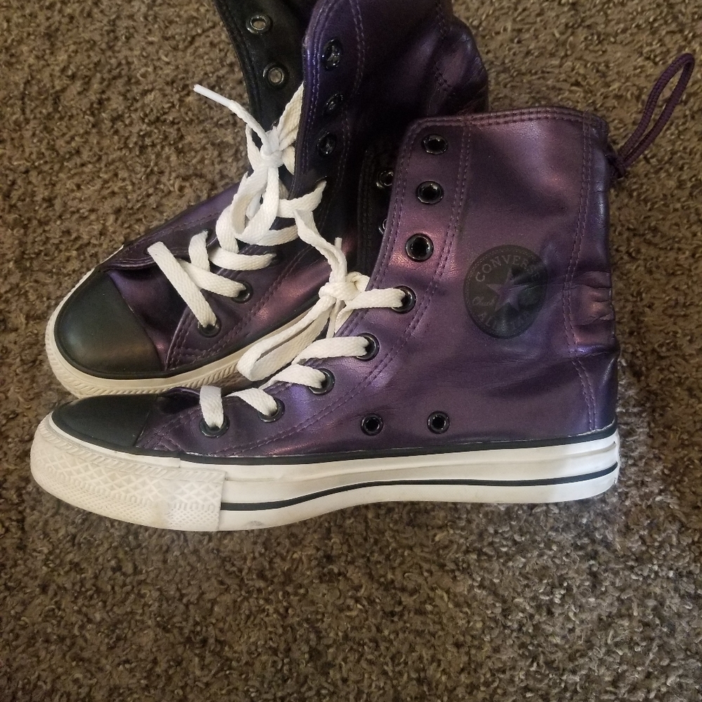 Converse Purple patent leather high tops womens size 5.5